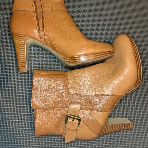 Nine West booties - Picture 4 of 5